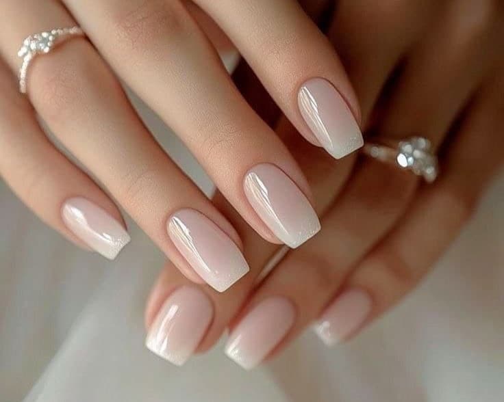 کاشت و لمینت ناخن